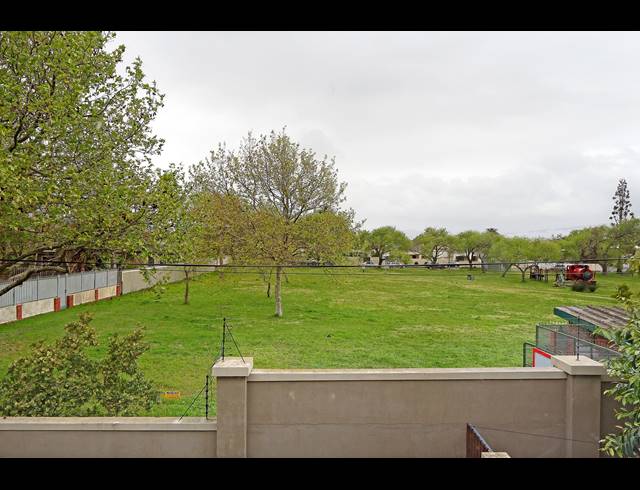 2 BEDROOM APARTMENT TO LET IN CLAREMONT
